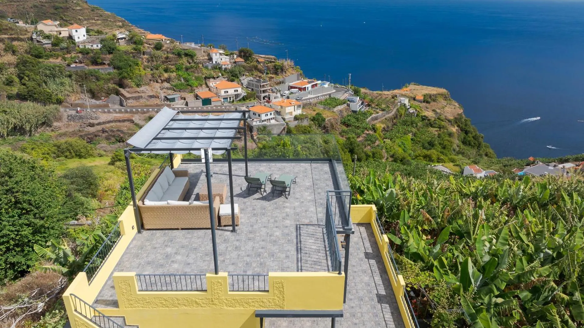 Sky & Ocean Villa Calheta  Calheta (Madeira)